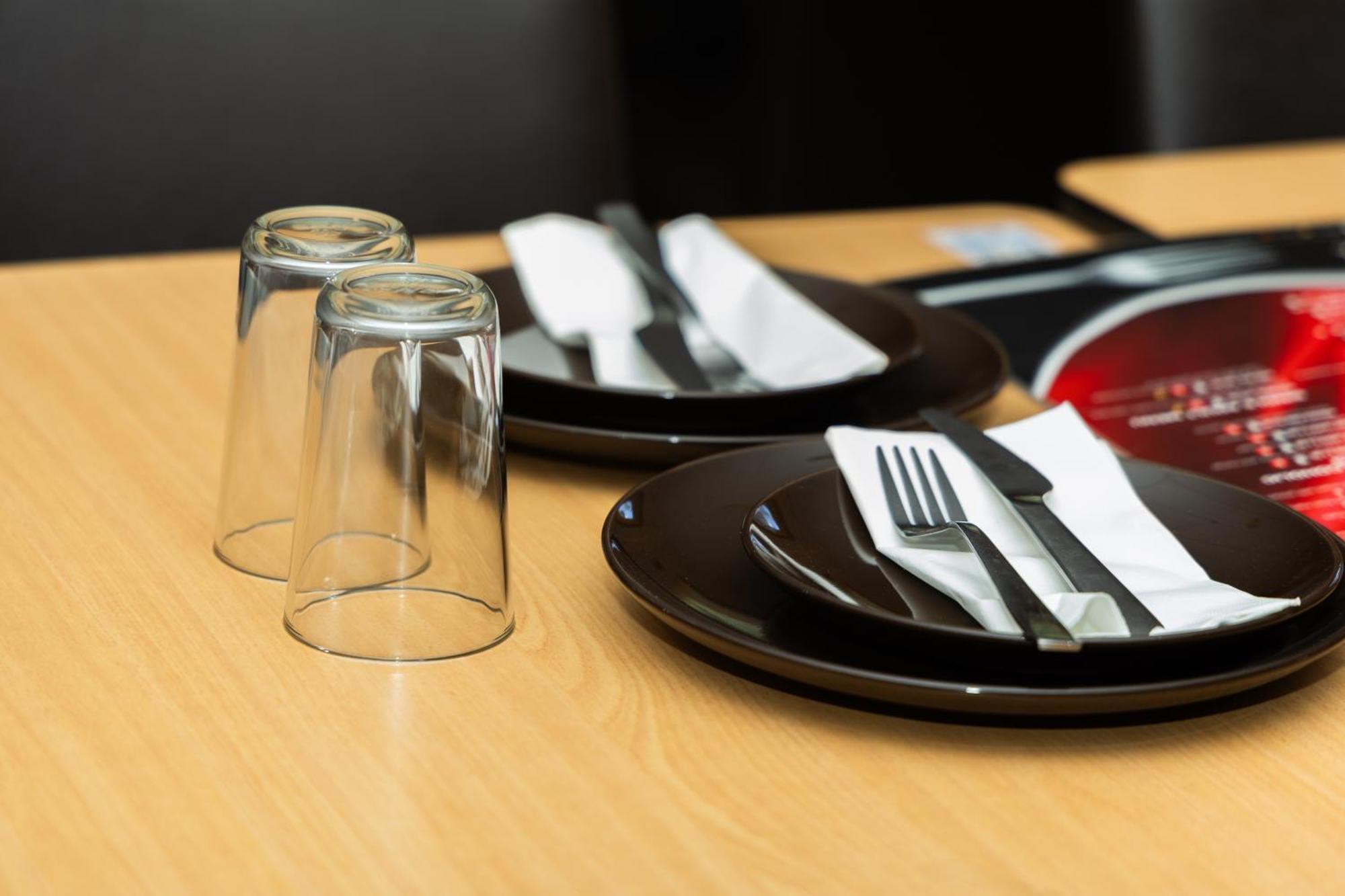 Gosford Inn Motel Zewnętrze zdjęcie