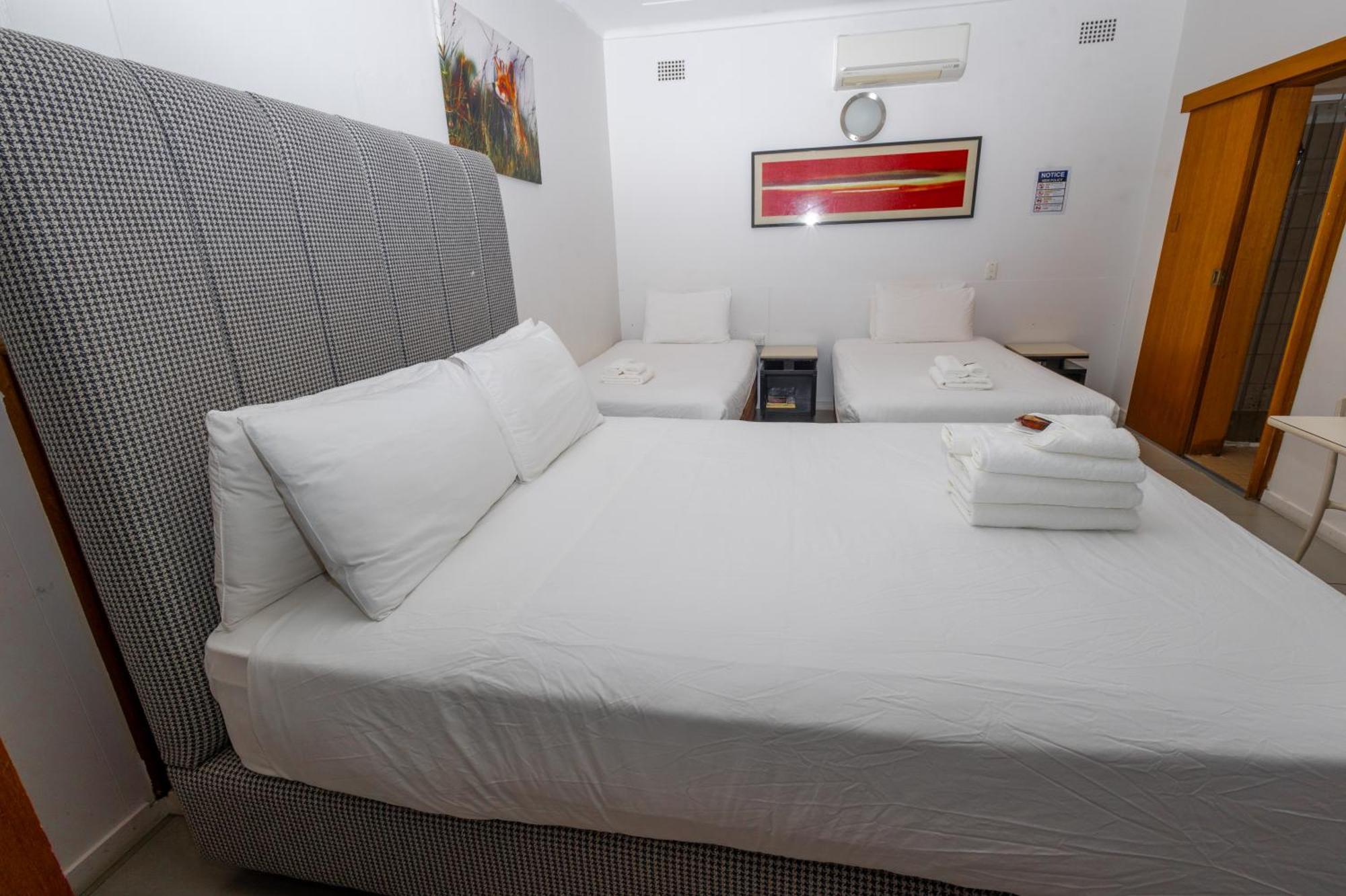 Gosford Inn Motel Zewnętrze zdjęcie